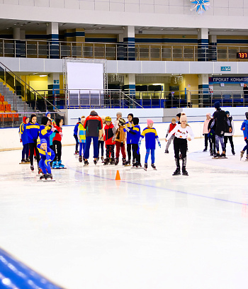 "Зимние потешки 2023" по конькобежному спорту