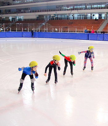 Открытое первенство Центра  по шорт- треку "Зимние потешки" 2023