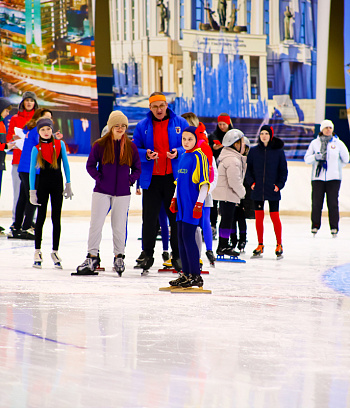 "Зимние потешки 2023" по конькобежному спорту