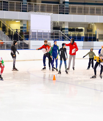 "Зимние потешки 2023" по конькобежному спорту