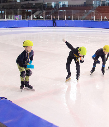 Открытое первенство Центра  по шорт- треку "Зимние потешки" 2023