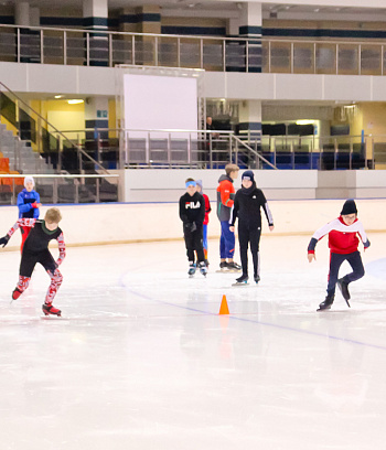 "Зимние потешки 2023" по конькобежному спорту