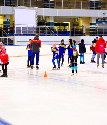 "Зимние потешки 2023" по конькобежному спорту