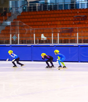 Открытое первенство Центра  по шорт- треку "Зимние потешки" 2023
