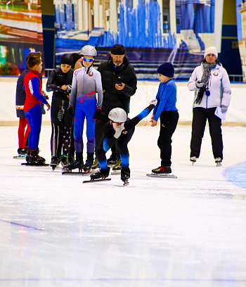"Зимние потешки 2023" по конькобежному спорту