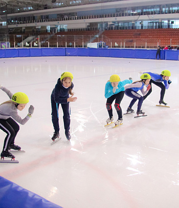 Открытое первенство Центра  по шорт- треку "Зимние потешки" 2023