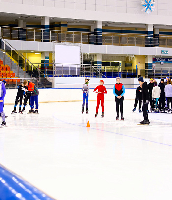 "Зимние потешки 2023" по конькобежному спорту