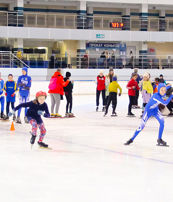 "Зимние потешки 2023" по конькобежному спорту