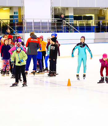 "Зимние потешки 2023" по конькобежному спорту