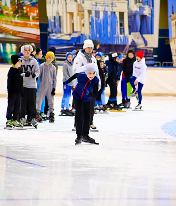 "Зимние потешки 2023" по конькобежному спорту