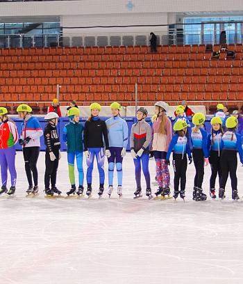 Открытое первенство Центра  по шорт- треку "Зимние потешки" 2023