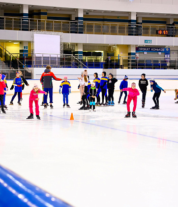 "Зимние потешки 2023" по конькобежному спорту