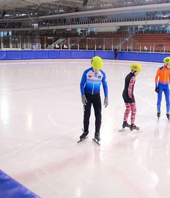 Открытое первенство Центра  по шорт- треку "Зимние потешки" 2023