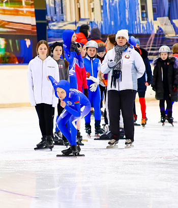 "Зимние потешки 2023" по конькобежному спорту