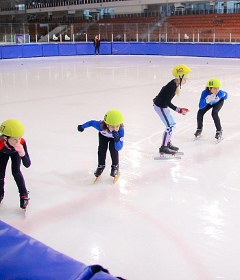 Открытое первенство Центра  по шорт- треку "Зимние потешки" 2023