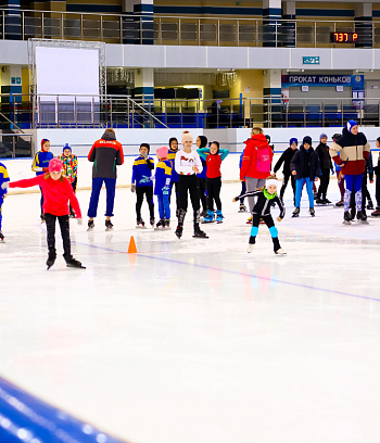 "Зимние потешки 2023" по конькобежному спорту