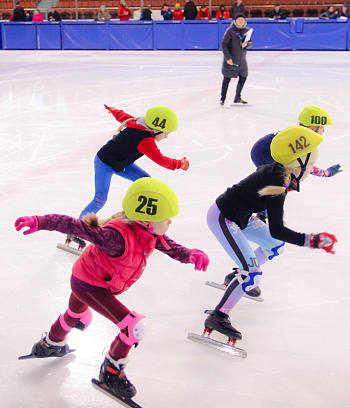 Открытое первенство Центра  по шорт- треку "Зимние потешки" 2023