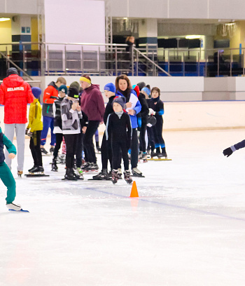 "Зимние потешки 2023" по конькобежному спорту