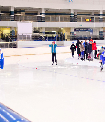 "Зимние потешки 2023" по конькобежному спорту