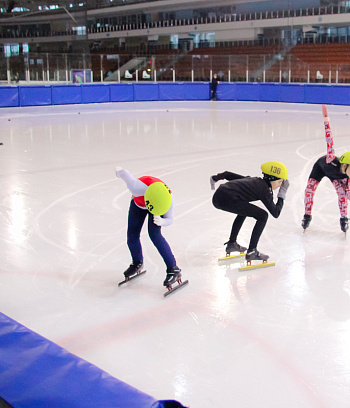 Открытое первенство Центра  по шорт- треку "Зимние потешки" 2023