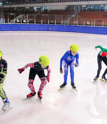 Открытое первенство Центра  по шорт- треку "Зимние потешки" 2023