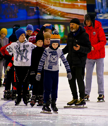 "Зимние потешки 2023" по конькобежному спорту
