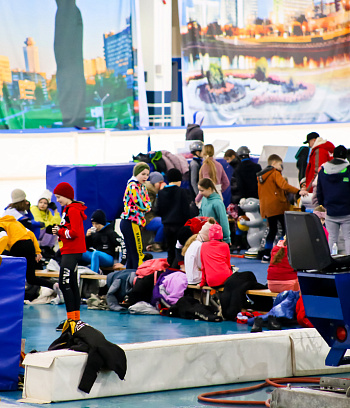 "Зимние потешки 2023" по конькобежному спорту