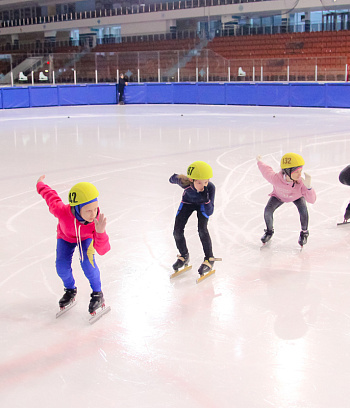 Открытое первенство Центра  по шорт- треку "Зимние потешки" 2023