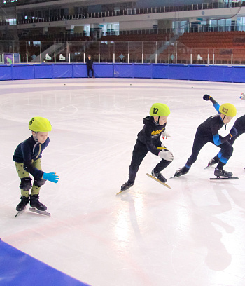 Открытое первенство Центра  по шорт- треку "Зимние потешки" 2023