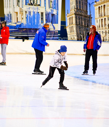 "Зимние потешки 2023" по конькобежному спорту