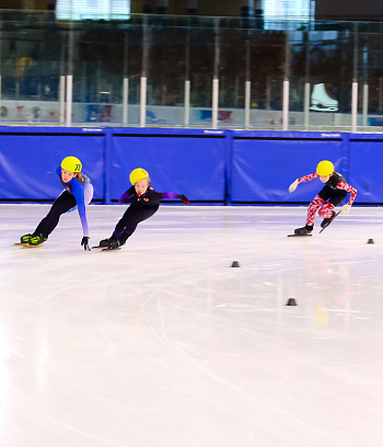 Открытое первенство Центра  по шорт- треку "Зимние потешки" 2023