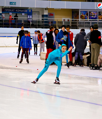 "Зимние потешки 2023" по конькобежному спорту