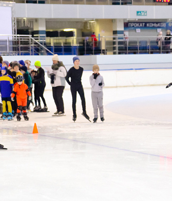 "Зимние потешки 2023" по конькобежному спорту