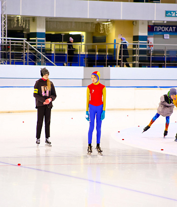 "Зимние потешки 2023" по конькобежному спорту