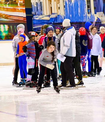 "Зимние потешки 2023" по конькобежному спорту
