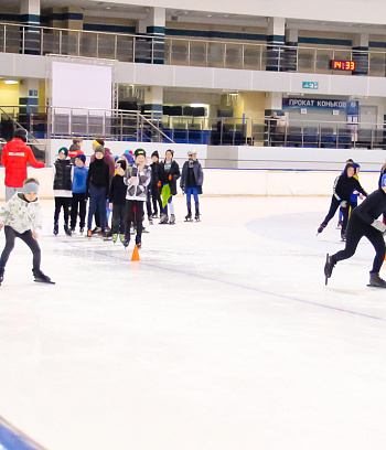 "Зимние потешки 2023" по конькобежному спорту