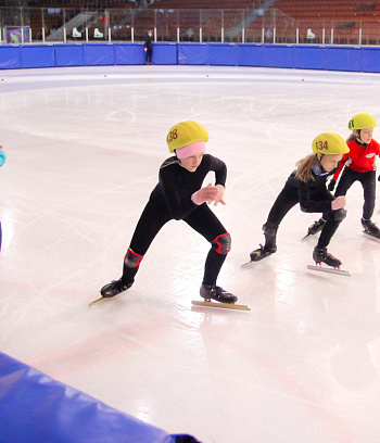 Открытое первенство Центра  по шорт- треку "Зимние потешки" 2023