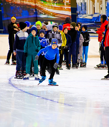"Зимние потешки 2023" по конькобежному спорту