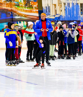 "Зимние потешки 2023" по конькобежному спорту