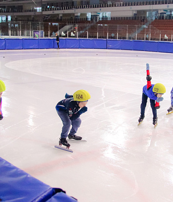 Открытое первенство Центра  по шорт- треку "Зимние потешки" 2023
