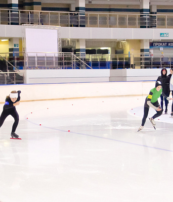 "Зимние потешки 2023" по конькобежному спорту