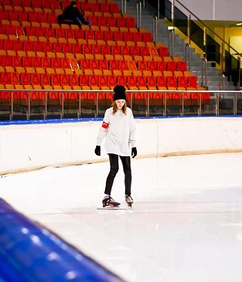 "Зимние потешки 2023" по конькобежному спорту