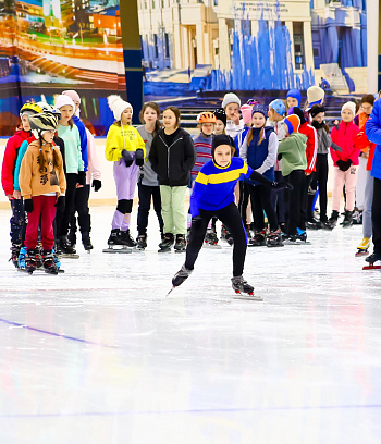 "Зимние потешки 2023" по конькобежному спорту