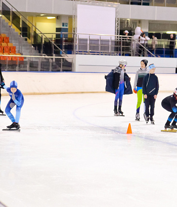 "Зимние потешки 2023" по конькобежному спорту