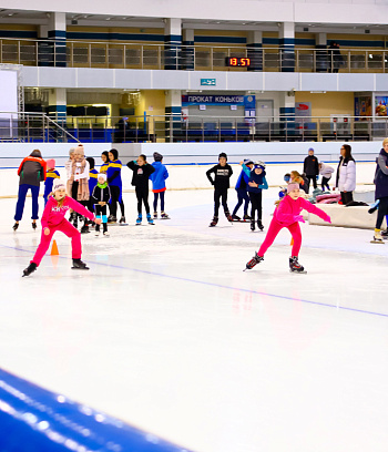 "Зимние потешки 2023" по конькобежному спорту