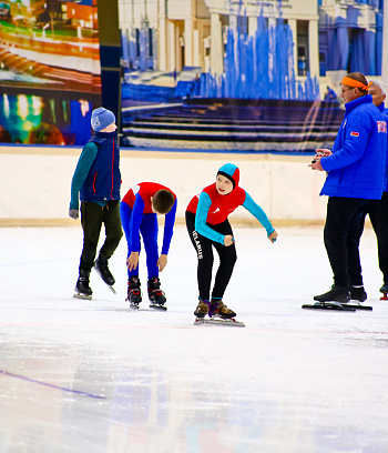 "Зимние потешки 2023" по конькобежному спорту