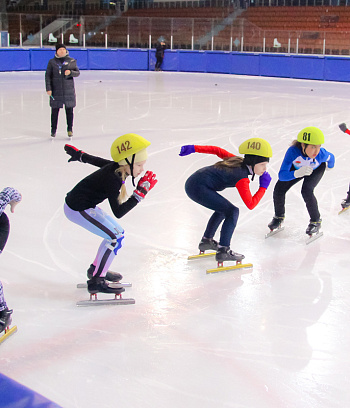 Открытое первенство Центра  по шорт- треку "Зимние потешки" 2023