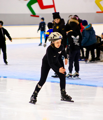 "Зимние потешки 2023" по конькобежному спорту