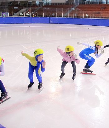 Открытое первенство Центра  по шорт- треку "Зимние потешки" 2023