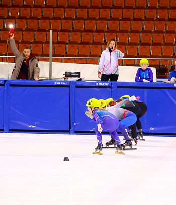 Открытое первенство Центра  по шорт- треку "Зимние потешки" 2023